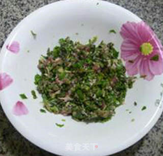 荠菜肉馅锅贴的做法步骤：8