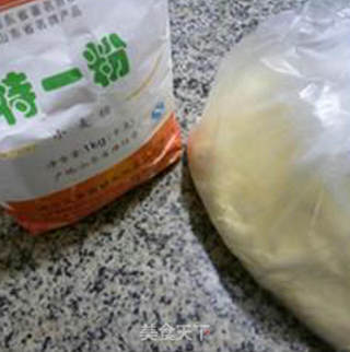 玉米面香芹肉末煎饼的做法步骤：1