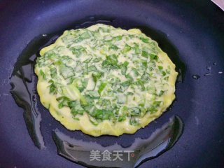 油麦菜鸡蛋饼的做法步骤：7