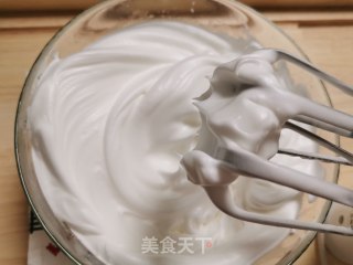 抹茶蜜豆戚风蛋糕的做法步骤：5