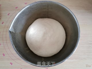 南瓜旋风小面包的做法步骤：1