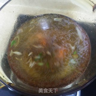 辣白菜煮玉米喳面的做法步骤：5