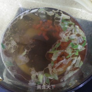 辣白菜煮玉米喳面的做法步骤：6