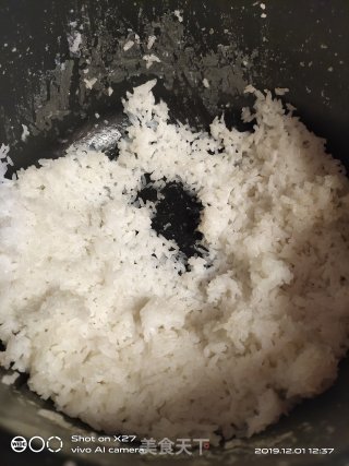 玉米锅烧大米粥的做法步骤：1