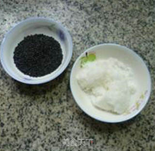枸杞豆渣的利用~~~~~~黑芝麻枸杞豆渣饼的做法步骤：3