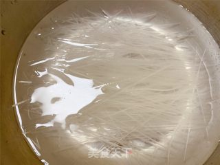 炖豆腐皮的做法步骤：2