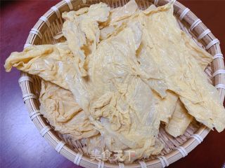 炸油豆皮的做法步骤：1