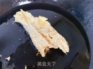 炸油豆皮的做法步骤：3