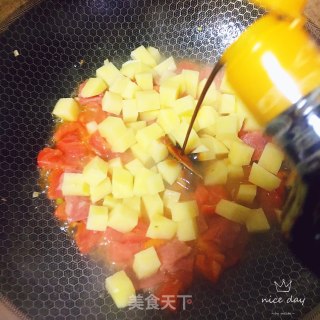 番茄土豆培根焖面的做法步骤：9
