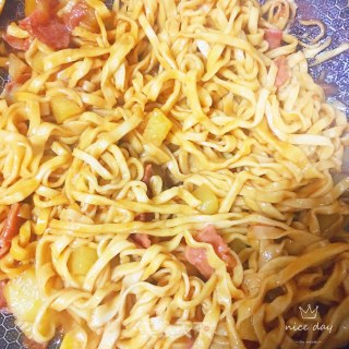 番茄土豆培根焖面的做法步骤：15