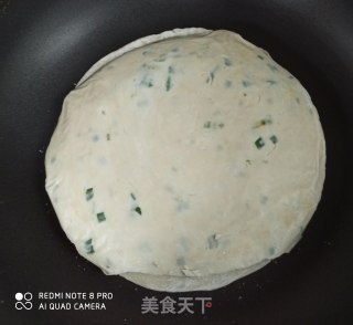 火腿鸡蛋手抓饼的做法步骤：4