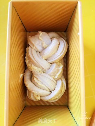 炼乳麻花吐司的做法步骤：12