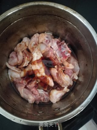 洋葱炒鸡肉的做法步骤：1