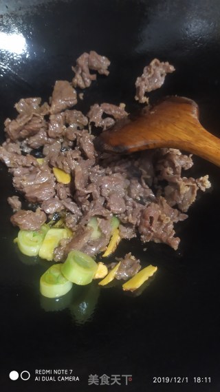 牛肉炒头菜的做法步骤：6