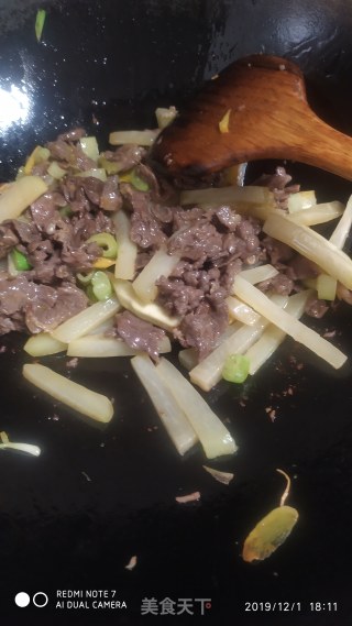 牛肉炒头菜的做法步骤：7