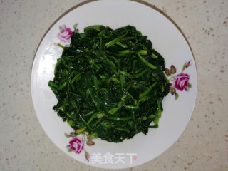 清炒菠菜的做法步骤：3
