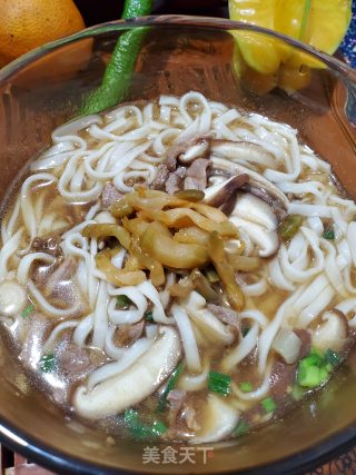 香菇肉丝榨菜面的做法步骤：10