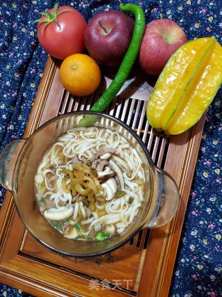 香菇肉丝榨菜面的做法步骤：11