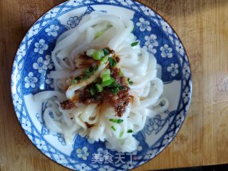 虾肉酱拌河粉的做法步骤：7