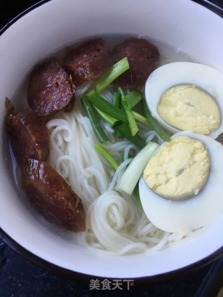 腊肠鸡蛋泡菜面的做法步骤：8