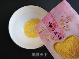 小米红糖粥的做法步骤：2