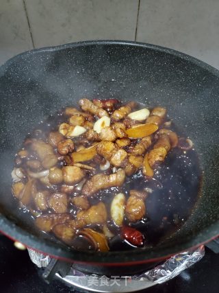 梅菜干烧五花肉的做法步骤：9