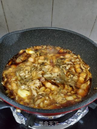 梅菜干烧五花肉的做法步骤：12