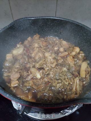 梅菜干烧五花肉的做法步骤：14