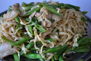 大肉豆角蒸卤面的做法步骤：9