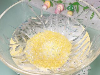 青菜蛋黄粥的做法步骤：2