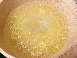 青菜蛋黄粥的做法步骤：5