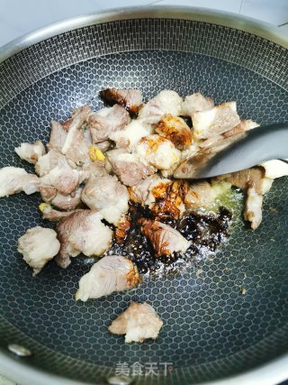 啤酒红烧肉的做法步骤：4