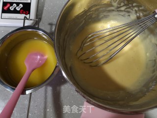 红丝绒迷你玛德琳的做法步骤：3