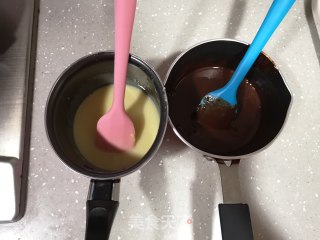 拉花慕斯蛋糕的做法步骤：7