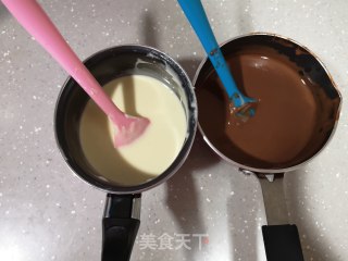 拉花慕斯蛋糕的做法步骤：9