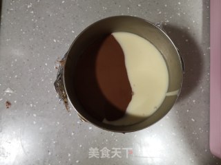 拉花慕斯蛋糕的做法步骤：11