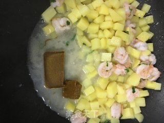 咖喱土豆虾仁的做法步骤：3