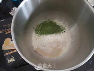 抹茶日式面包卷的做法步骤：1