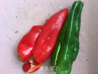 川琦麻辣肉末香菇酱的做法步骤：2