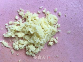 川琦麻辣肉末香菇酱的做法步骤：4