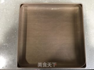 无油酸奶奶酪大理石抹茶蛋糕卷的做法步骤：2