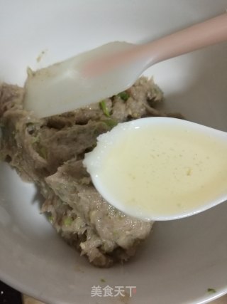 酸汤虾仁扁食的做法步骤：7