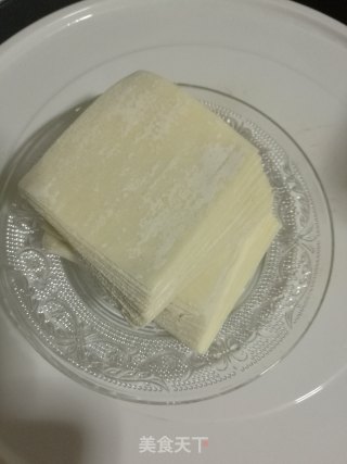 酸汤虾仁扁食的做法步骤：11