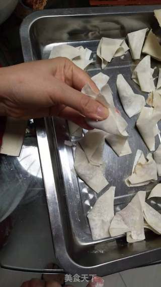 酸汤虾仁扁食的做法步骤：15