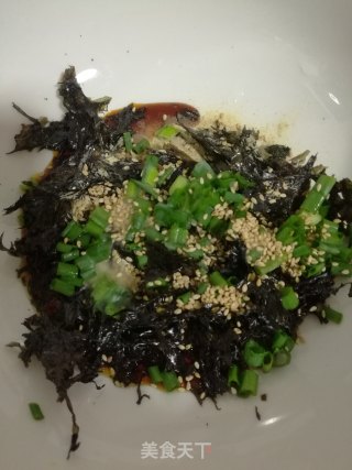 酸汤虾仁扁食的做法步骤：18