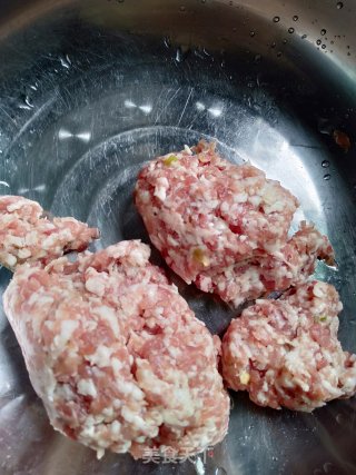 家常肉丸的做法步骤：3