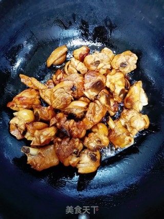 香菇烧鸡腿的做法步骤：5