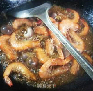 肉螺烧鲜虾的做法步骤：7