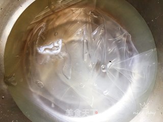 黄瓜丝拌粉皮的做法步骤：3