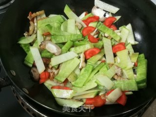 咸肉炒青萝卜的做法步骤：4